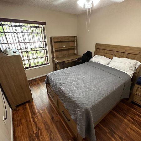 82-10Sw 135Av Villa Miami Kültér fotó
