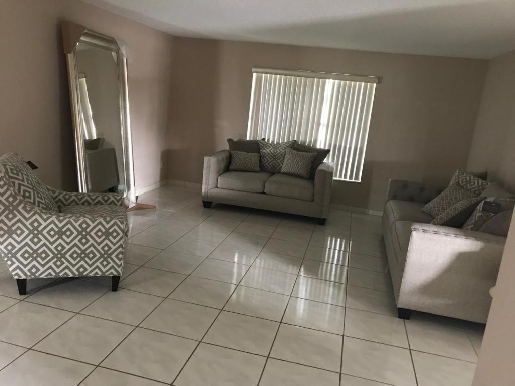 82-10Sw 135Av Villa Miami Kültér fotó